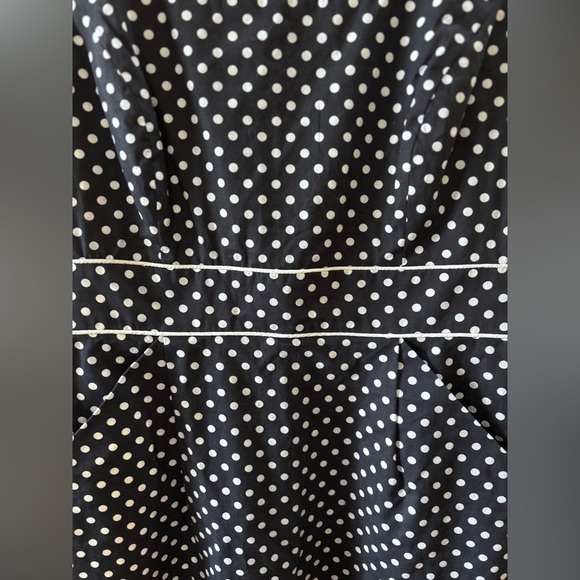 Tahari Navy Blue And White Polka Dot Sleeveless Dress Sheath Size 8 Petite - Picture 2 of 13